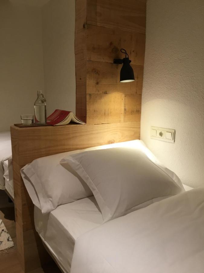 Hostal Can Maret Vilademuls Buitenkant foto