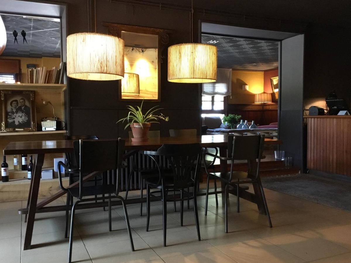 Hostal Can Maret Vilademuls Buitenkant foto