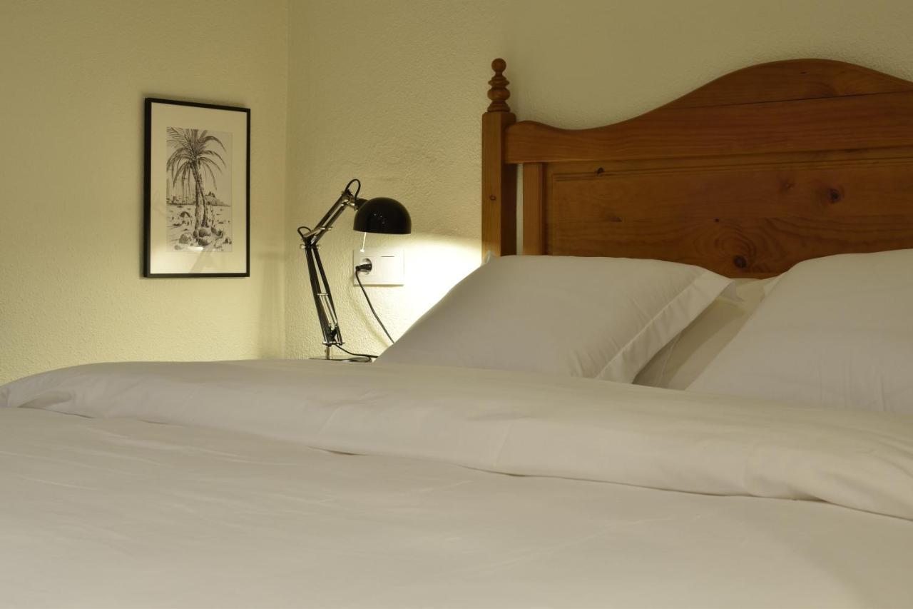Hostal Can Maret Vilademuls Buitenkant foto